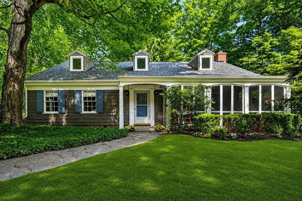 13165 Birchwood Drive Chikaming Township MI 49115