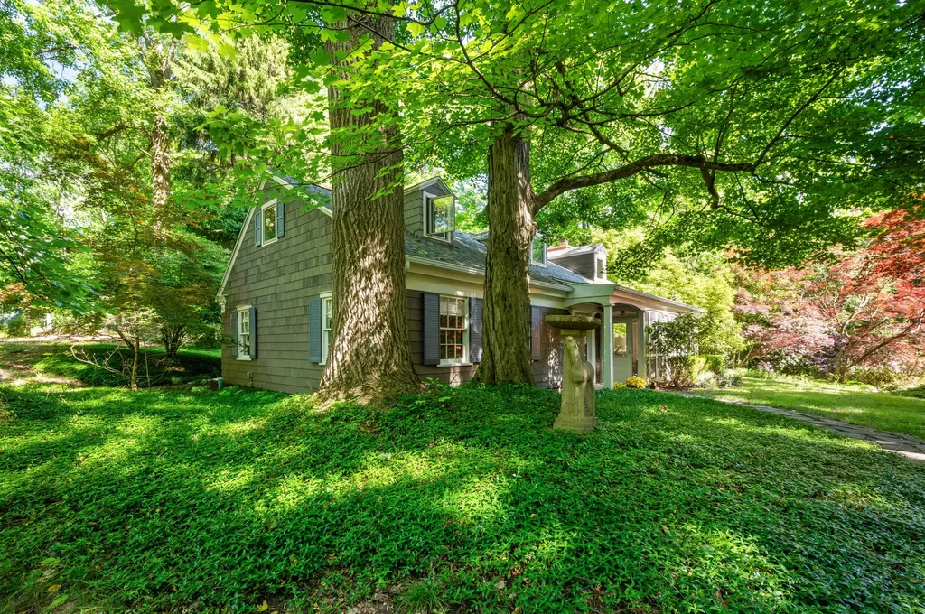 13165 Birchwood Drive Chikaming Township MI 49115
