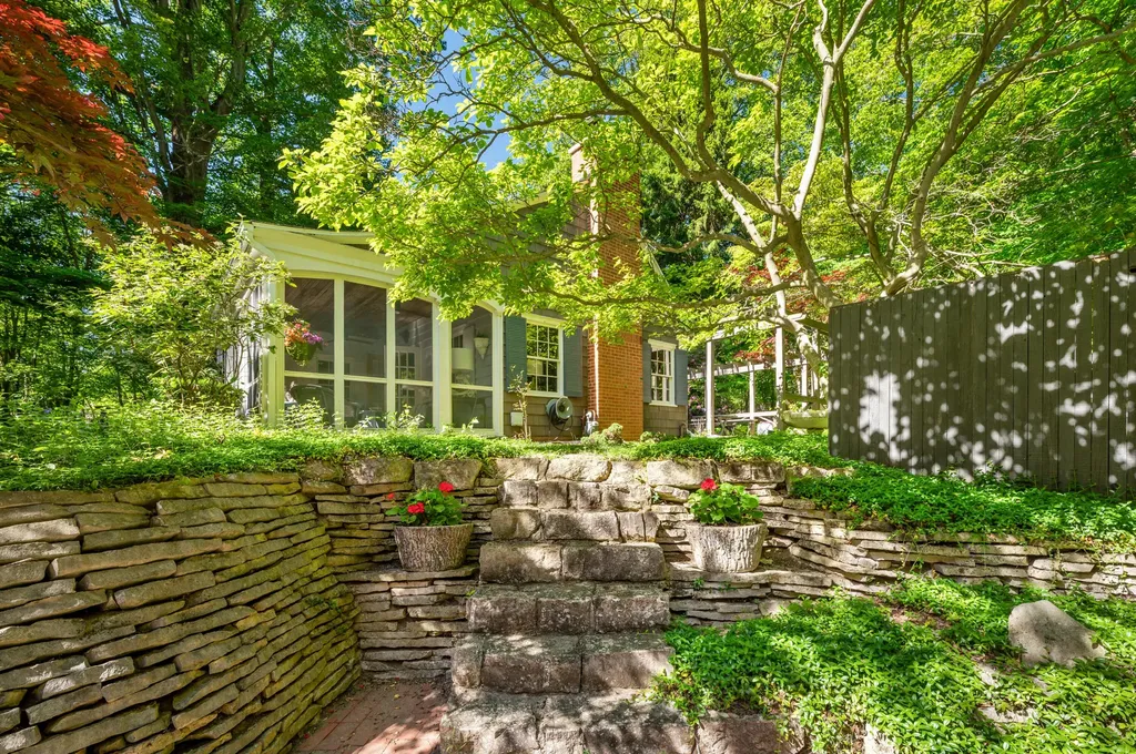 13165 Birchwood Drive Chikaming Township MI 49115