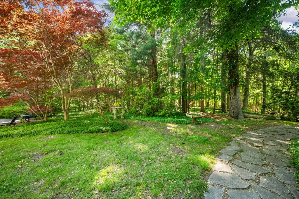 13165 Birchwood Drive Chikaming Township MI 49115