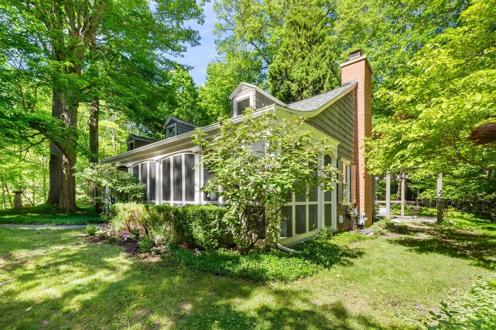13165 Birchwood Drive Chikaming Township MI 49115
