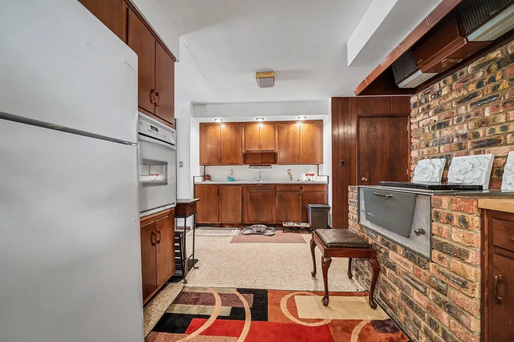 50575 W Lakeshore Drive Silver Creek Township MI 49047
