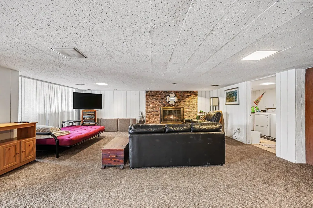 50575 W Lakeshore Drive Silver Creek Township MI 49047