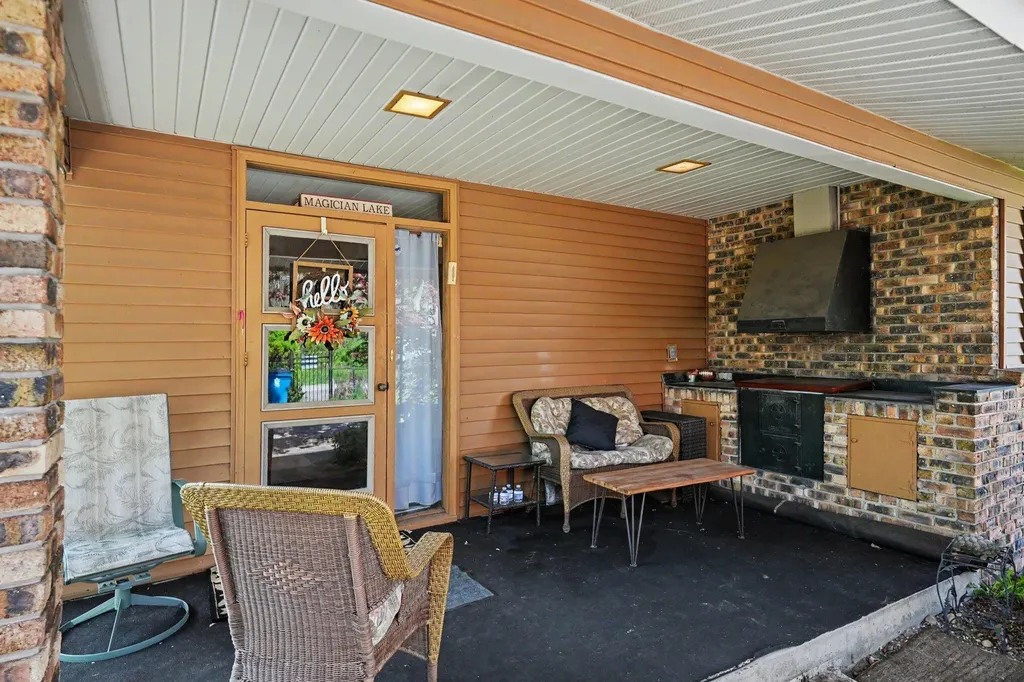 50575 W Lakeshore Drive Silver Creek Township MI 49047