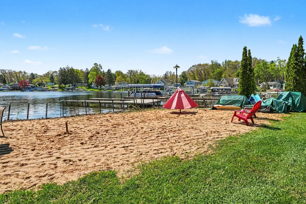 50575 W Lakeshore Drive Silver Creek Township MI 49047