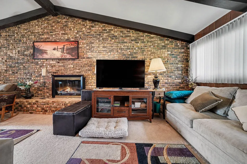 50575 W Lakeshore Drive Silver Creek Township MI 49047