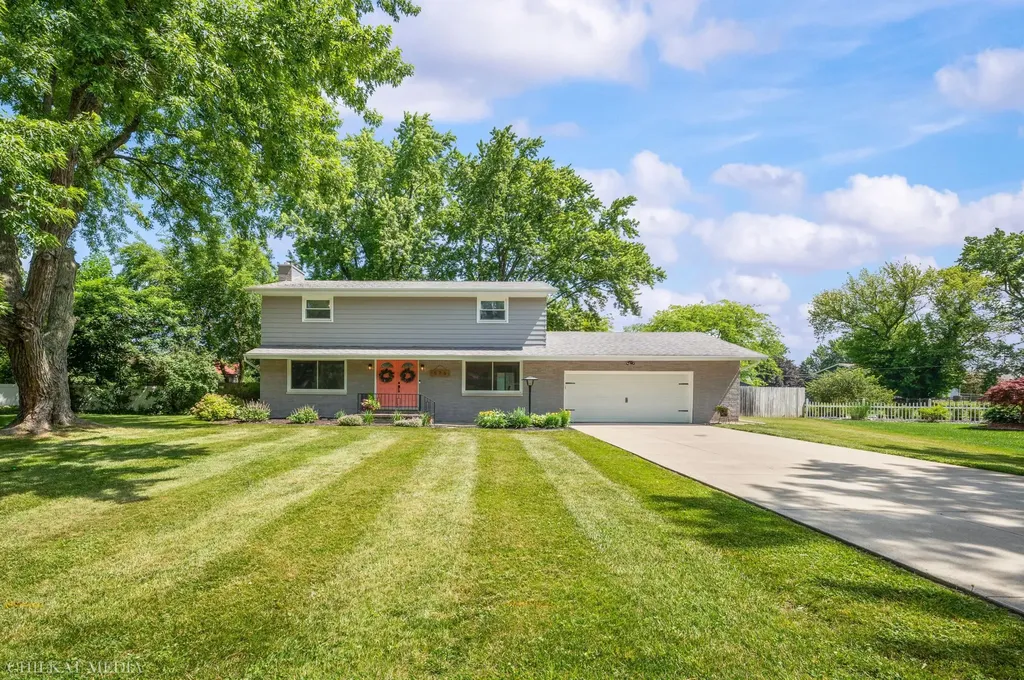 575 Lonesome Pine Trail St. Joseph Charter Township MI 49085