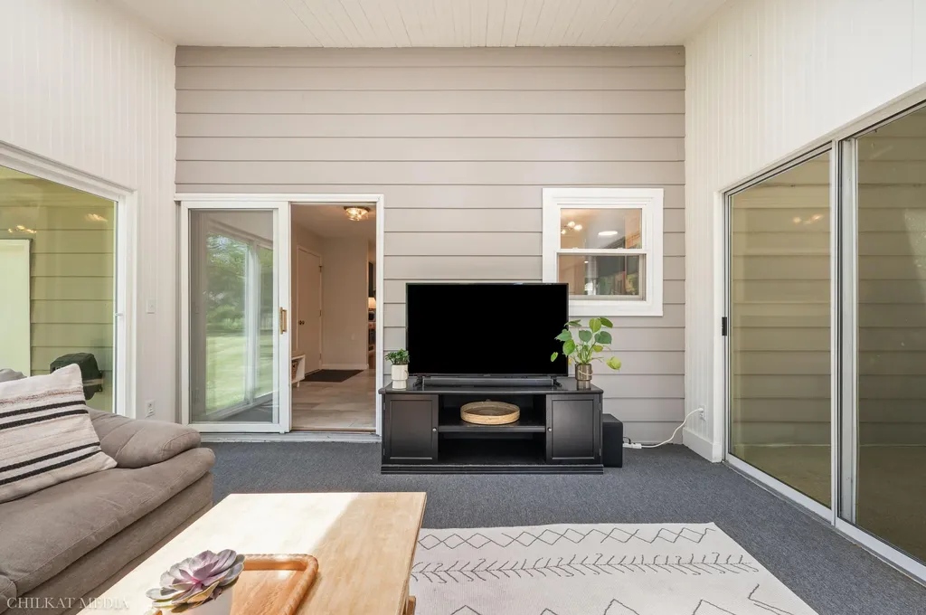 575 Lonesome Pine Trail St. Joseph Charter Township MI 49085