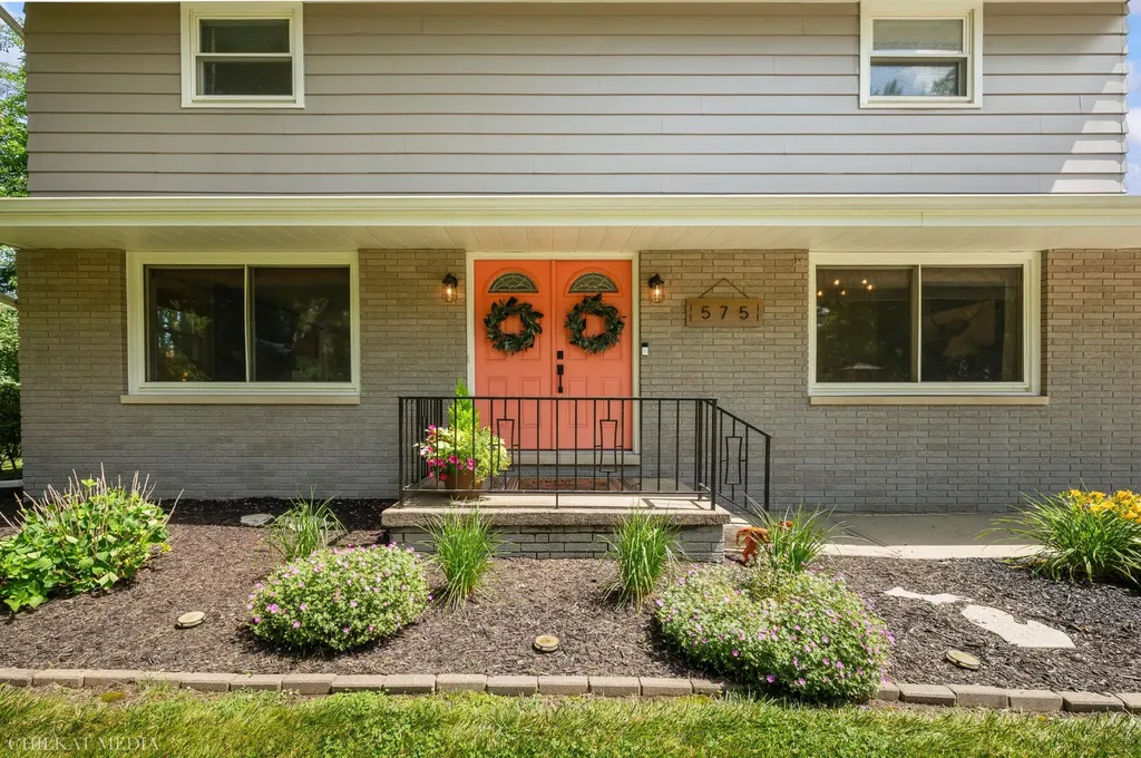 575 Lonesome Pine Trail St. Joseph Charter Township MI 49085