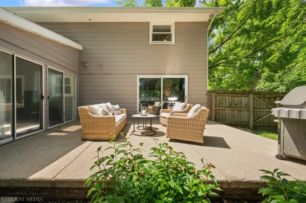 575 Lonesome Pine Trail St. Joseph Charter Township MI 49085