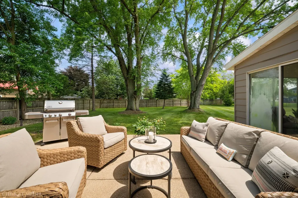575 Lonesome Pine Trail St. Joseph Charter Township MI 49085