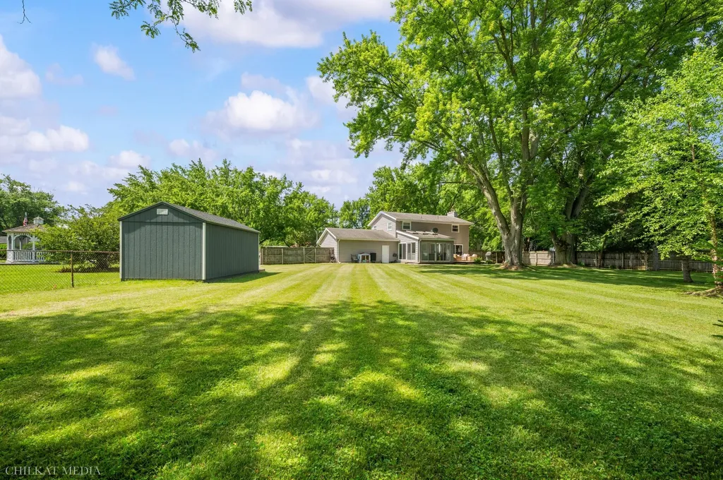 575 Lonesome Pine Trail St. Joseph Charter Township MI 49085