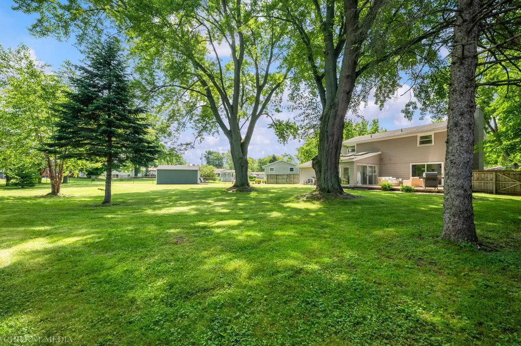 575 Lonesome Pine Trail St. Joseph Charter Township MI 49085