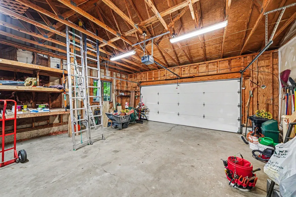 15283 Prairie Road Chikaming Township MI 49128