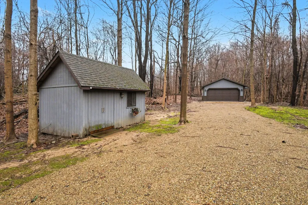 2913 Grange Road Oronoko Charter Township MI 49103