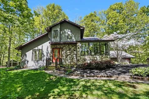 2913 Grange Road Oronoko Charter Township MI 49103