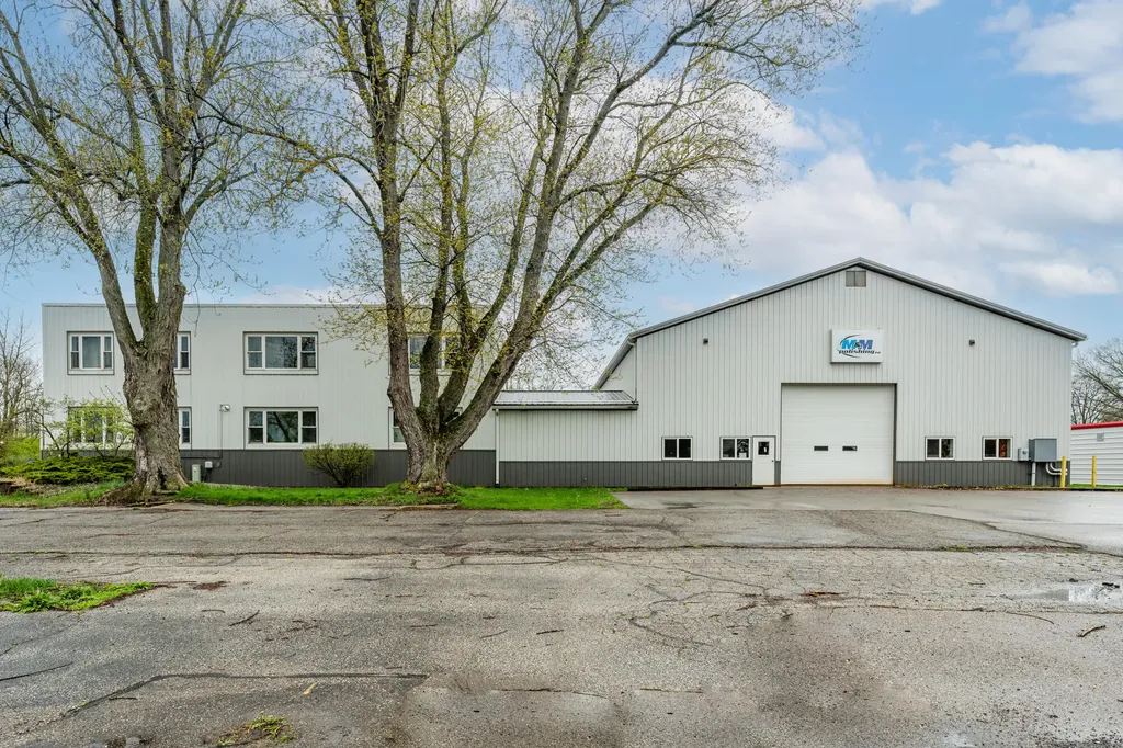 320 Park Street Coloma City MI 49038