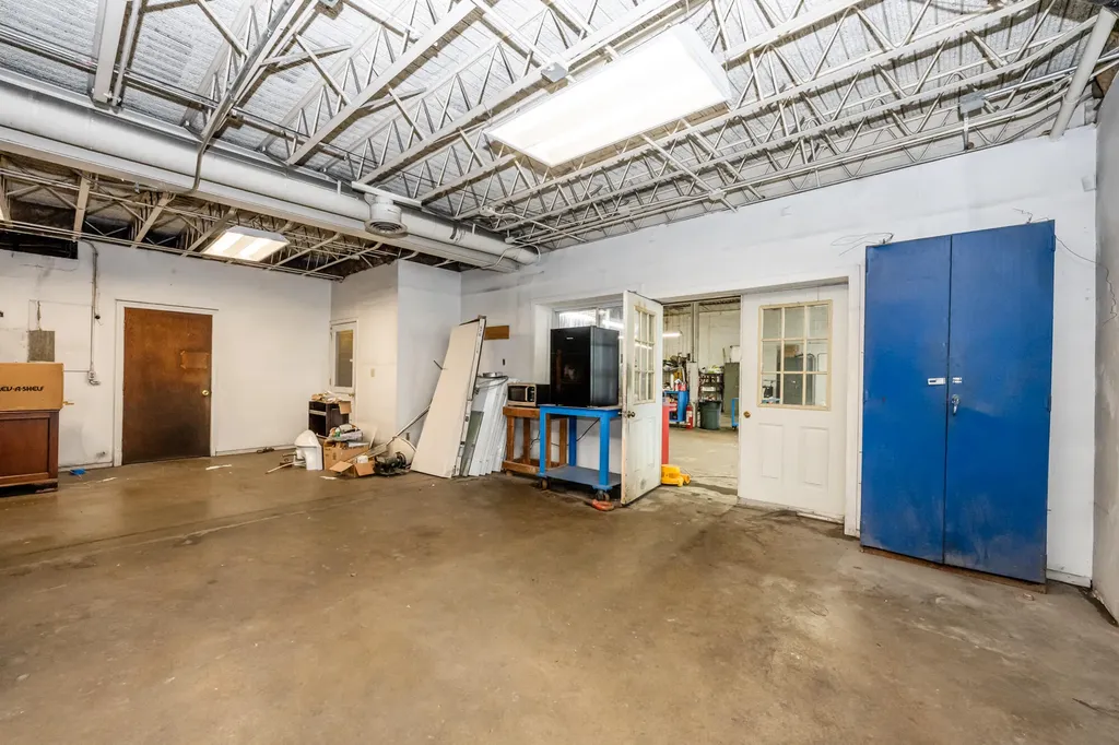 320 Park Street Coloma City MI 49038