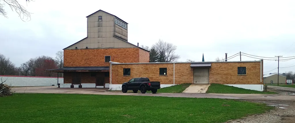 320 Park Street Coloma City MI 49038