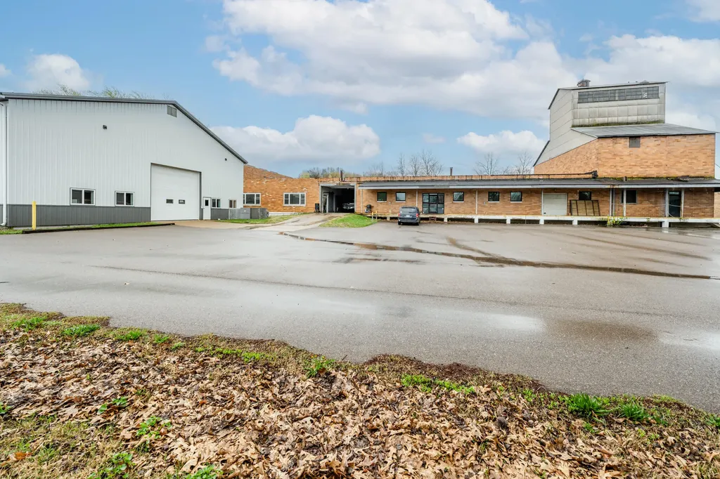 320 Park Street Coloma City MI 49038
