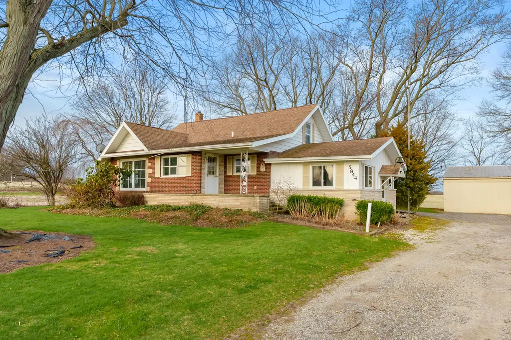 5844 S Scottdale Road Royalton Township MI 49103