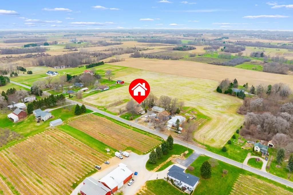 5844 S Scottdale Road Royalton Township MI 49103