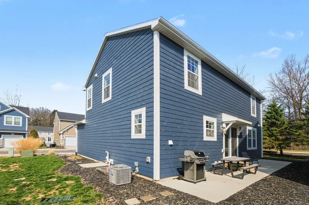 740 Preserve Drive South Haven City MI 49090