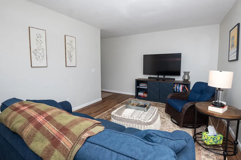 50306 Pleasant Street Silver Creek Township MI 49047