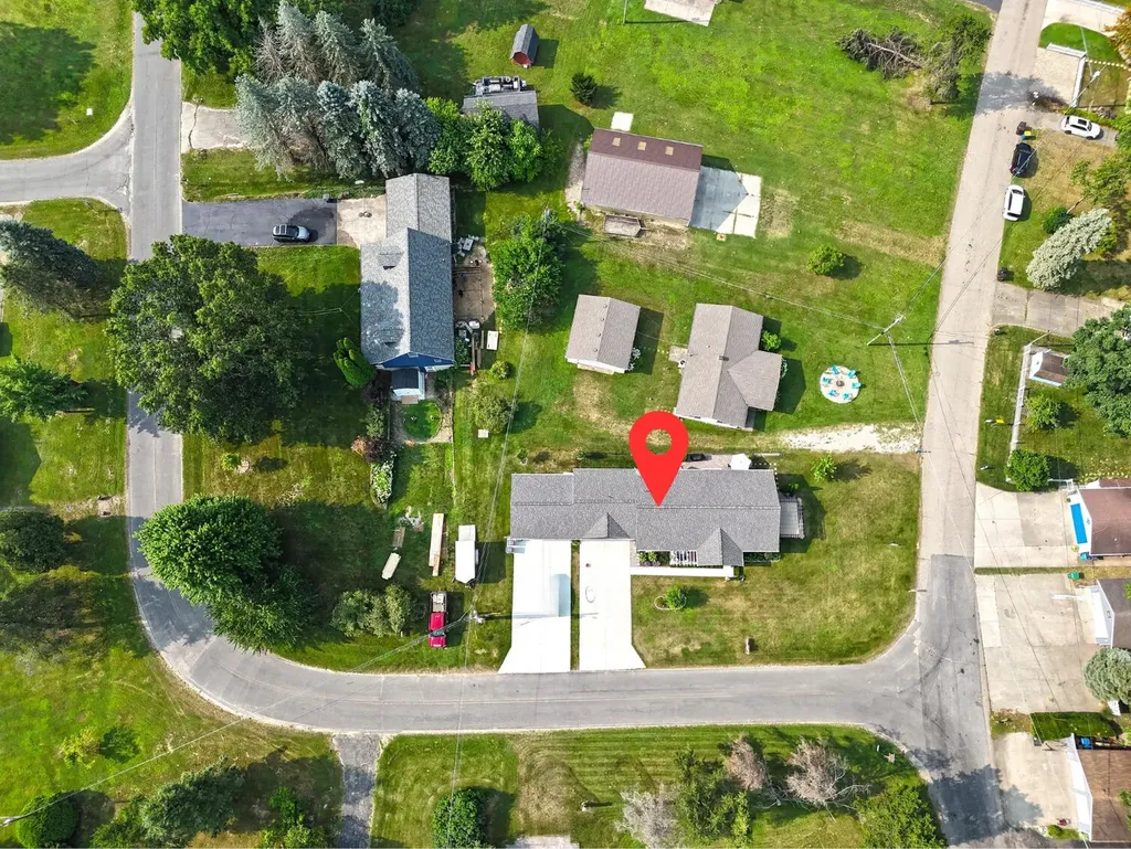 50306 Pleasant Street Silver Creek Township MI 49047
