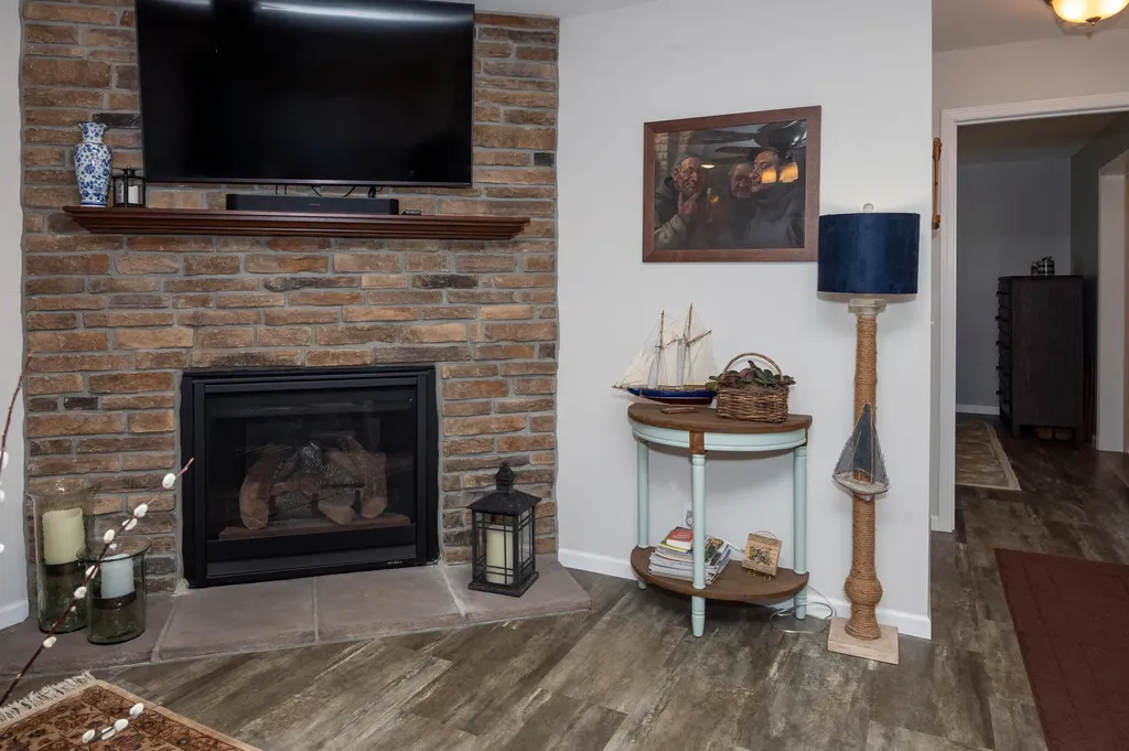 50306 Pleasant Street Silver Creek Township MI 49047
