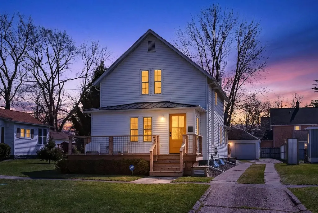 104 E Locust Street Three Oaks Village MI 49128