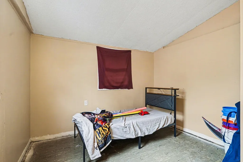 240 N 25th Street Springfield City MI 49037