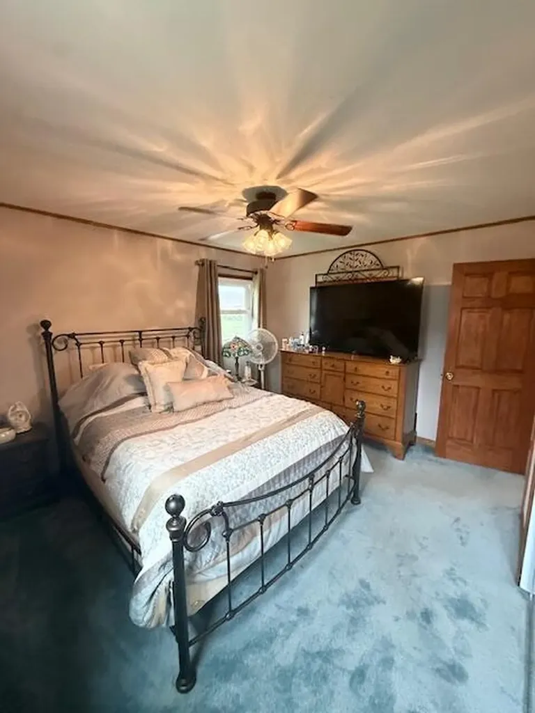 5586 Wendzel Drive Coloma Charter Township MI 49038