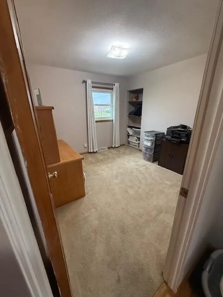 5586 Wendzel Drive Coloma Charter Township MI 49038