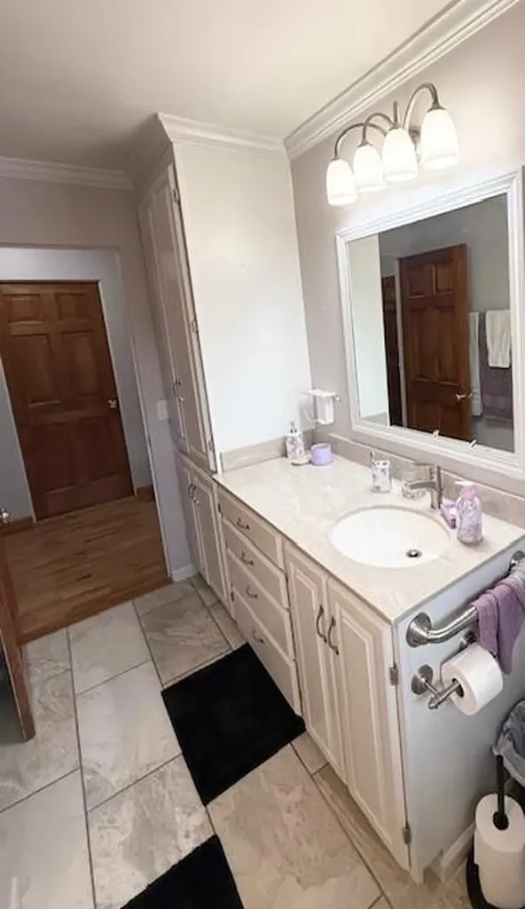 5586 Wendzel Drive Coloma Charter Township MI 49038