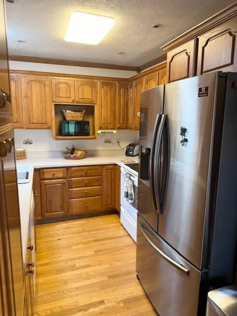 5586 Wendzel Drive Coloma Charter Township MI 49038