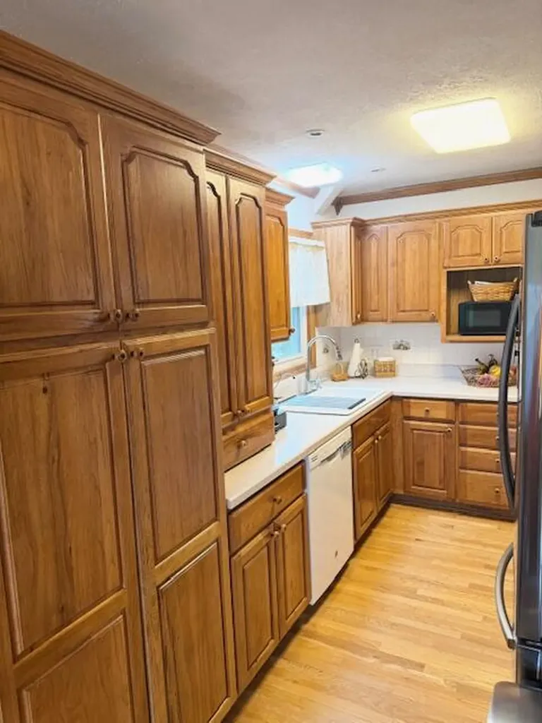 5586 Wendzel Drive Coloma Charter Township MI 49038