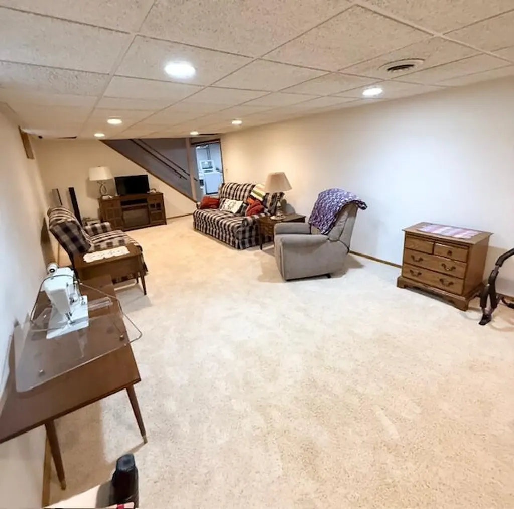 5586 Wendzel Drive Coloma Charter Township MI 49038