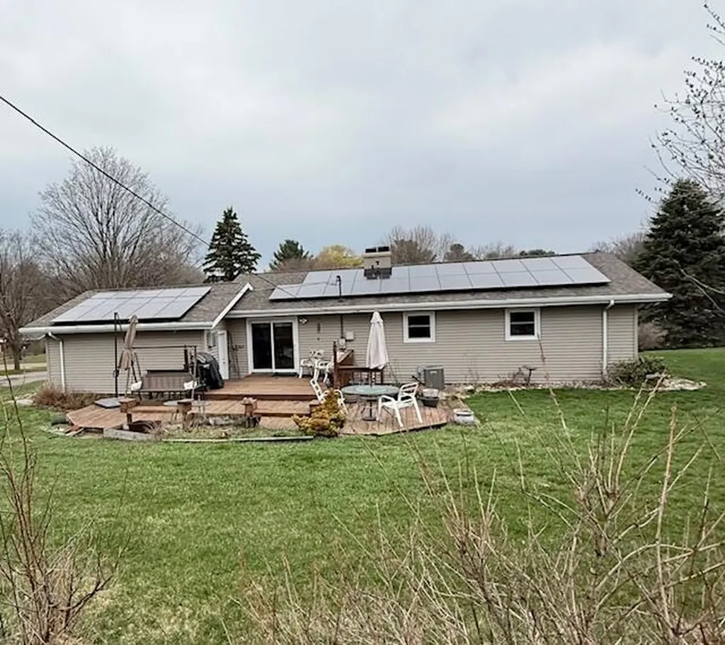 5586 Wendzel Drive Coloma Charter Township MI 49038