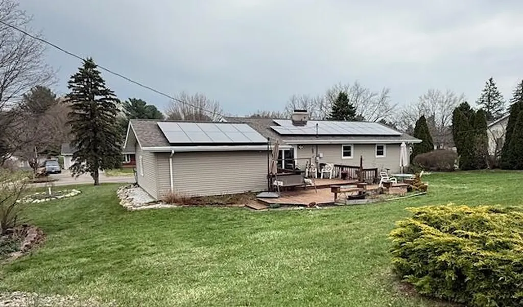 5586 Wendzel Drive Coloma Charter Township MI 49038