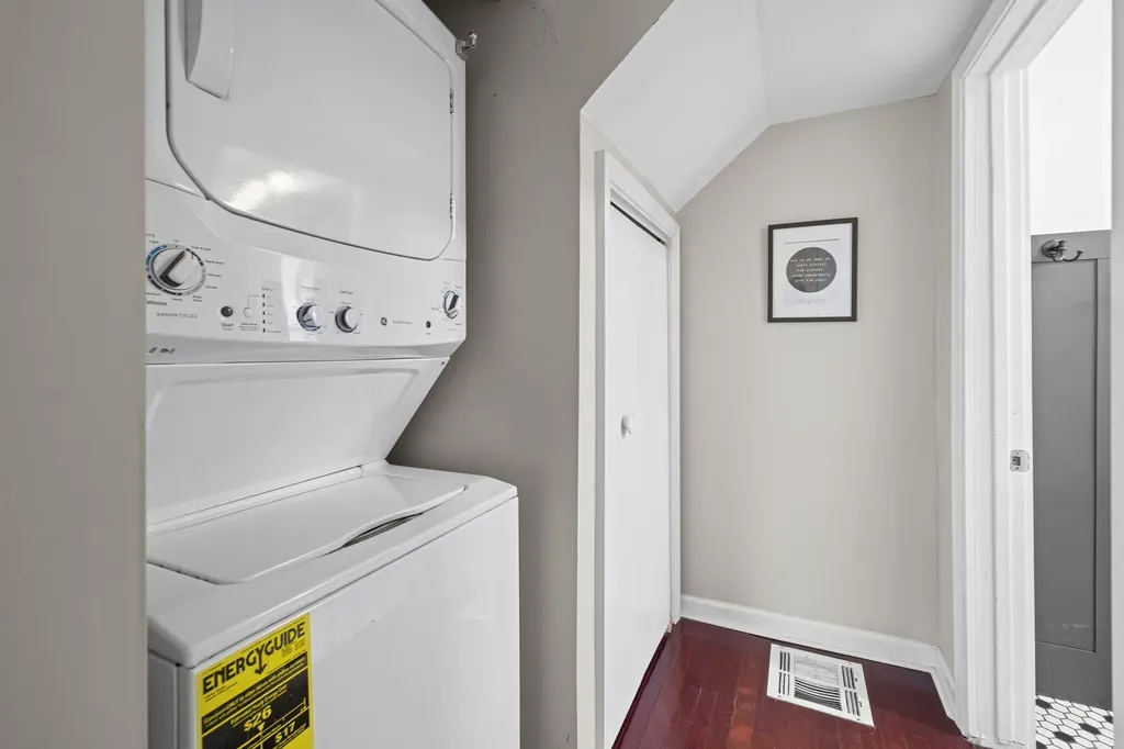607 Sherwood Avenue Three Oaks Village MI 49128