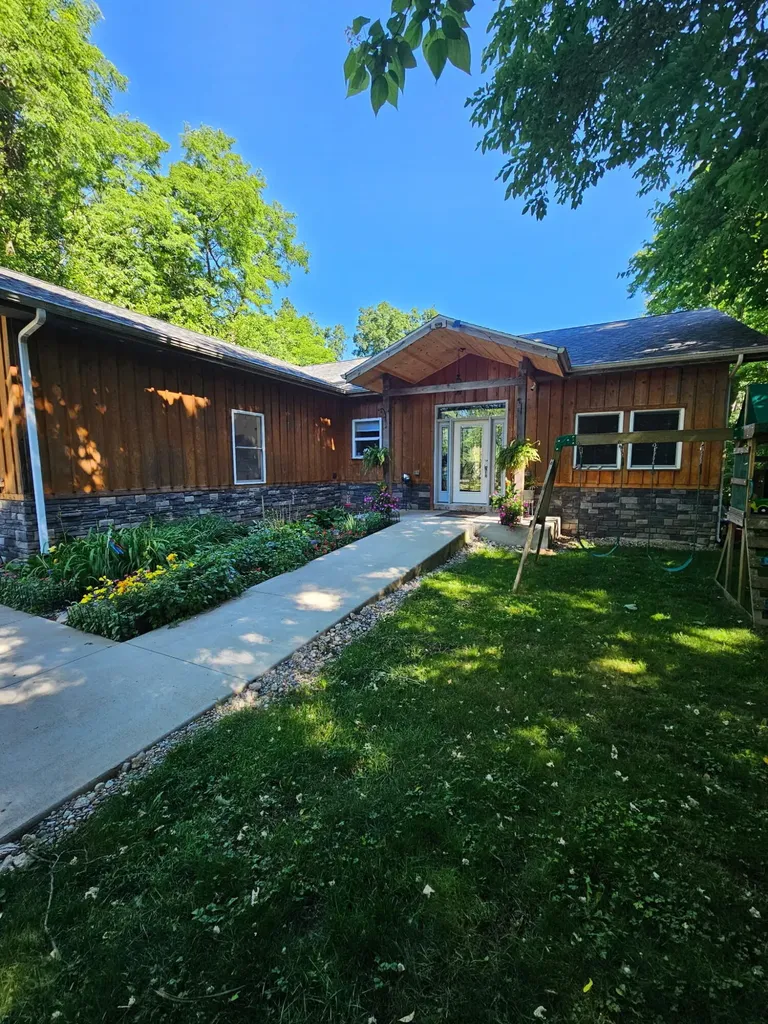 23536 Forest Shores Drive Cassopolis Village MI 49031