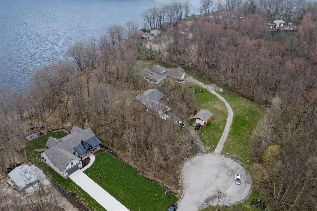 23536 Forest Shores Drive Cassopolis Village MI 49031
