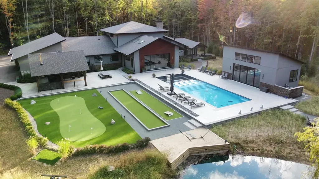 6941 Youngren Road Chikaming Township MI 49115