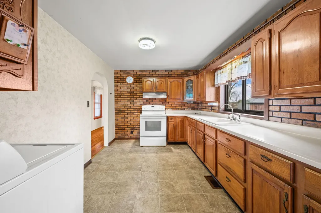 55796 92nd Avenue Hamilton Township MI 49047