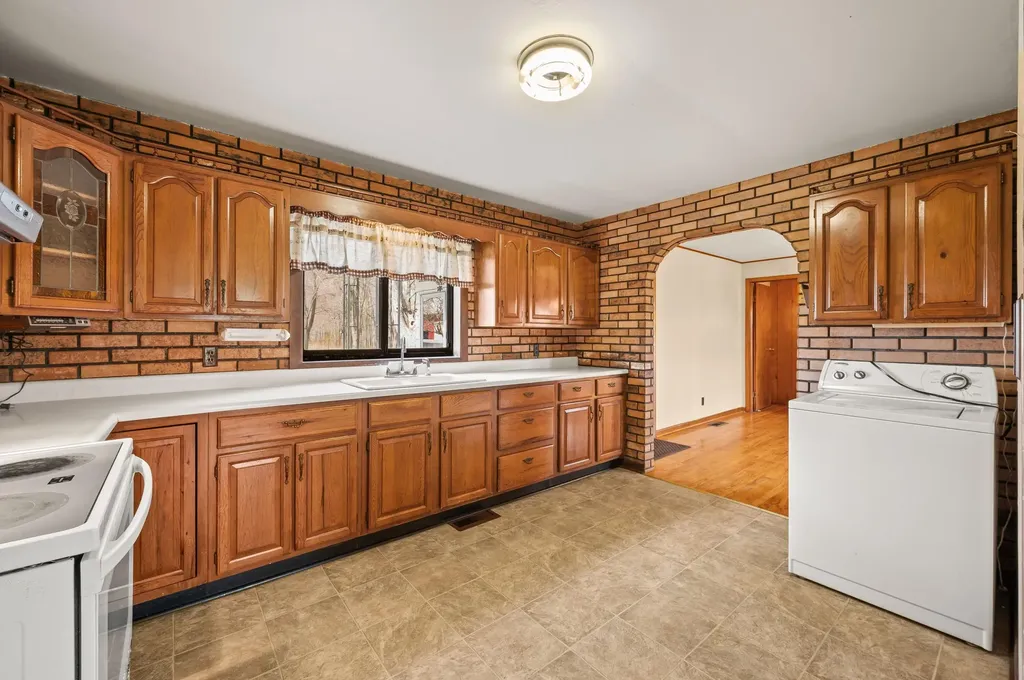 55796 92nd Avenue Hamilton Township MI 49047