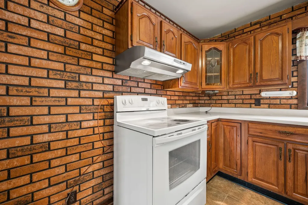 55796 92nd Avenue Hamilton Township MI 49047