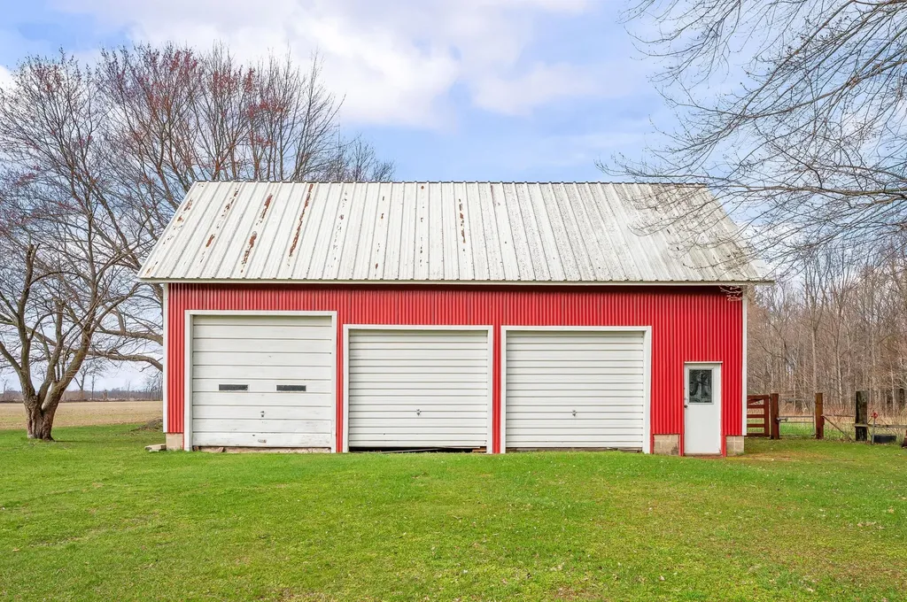 55796 92nd Avenue Hamilton Township MI 49047