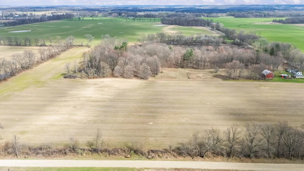 55796 92nd Avenue Hamilton Township MI 49047