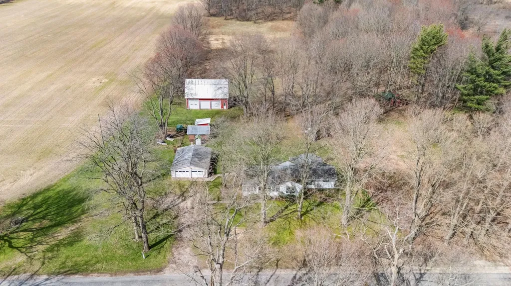 55796 92nd Avenue Hamilton Township MI 49047